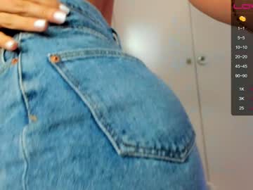 girl look_at_show image #4654906