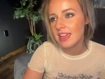 girl sara_cane image #4177453