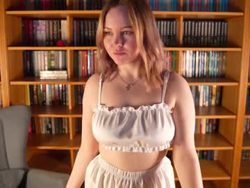 girl dinasmit image #6976859