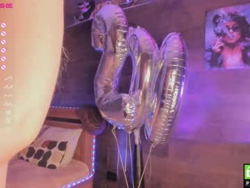 girl yolandabertha image #4046424