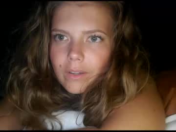 girl kosmickate image #3176474