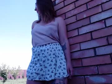 girl juicy_peach88 image #1959236