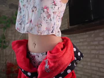 girl welcome2pleasureland image #1198424