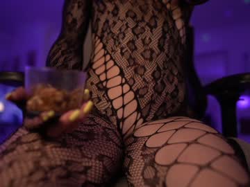 girl hannahjames710 image #4379717