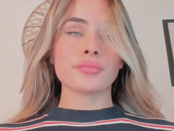 girl antonia_savatto_ image #400028