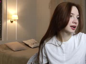 girl _guesswhat_ image #904010