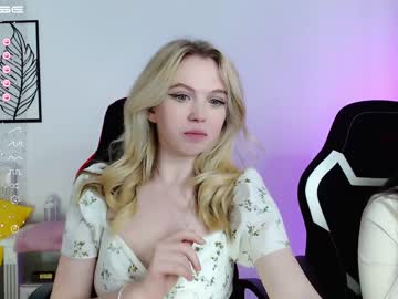 girl small_blondee image #3803059