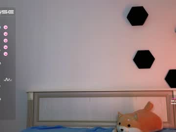 girl small_blondee image #4471997