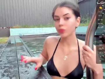 girl small_blondee image #1896056