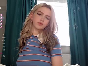 girl small_blondee image #5246712