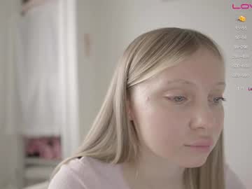 girl pureangeldolores image #5993801