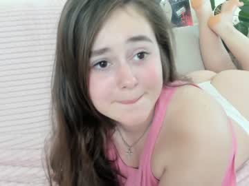 girl emilia_me image #1456122