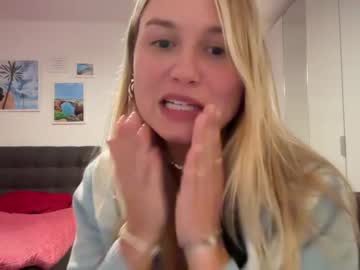 girl sarahsapling image #5479156