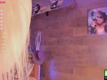 girl yolandabertha image #4024155