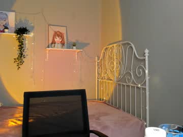 girl linellali image #2467422