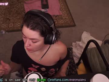 girl evelynpiers image #4561781