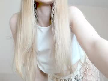 girl infinite_reality image #6243105