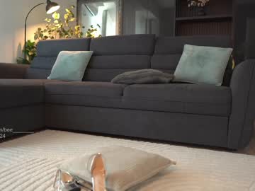 girl bee_______ image #6726512