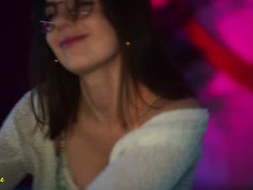 girl excitease image #2723869