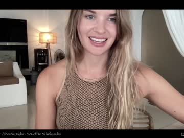 girl phoenix_taylor image #2750341