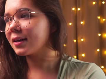 girl helenmoors image #4490471