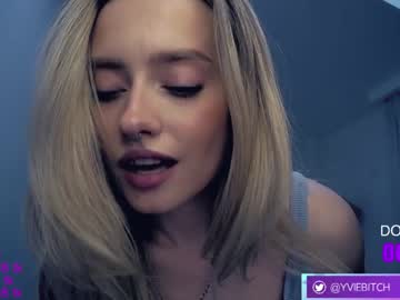 girl _yvie_ image #4466704