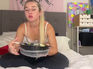 girl charlybabyy image #4219091