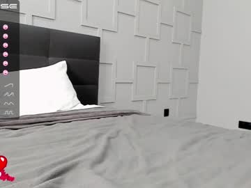 girl small_blondee image #1470458