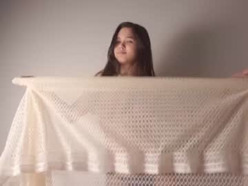 girl helenmoors image #4044864