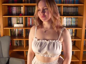 girl dinasmit image #6976867