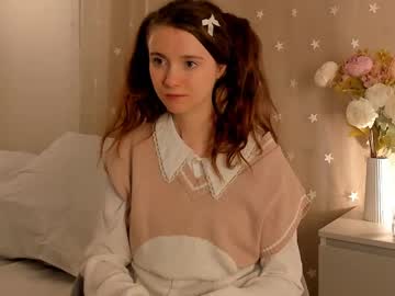 girl eadlincall image #7031065