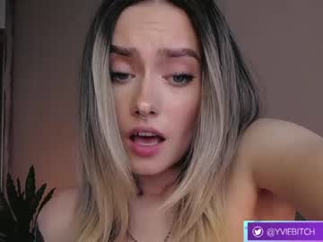 girl _yvie_ image #3743833