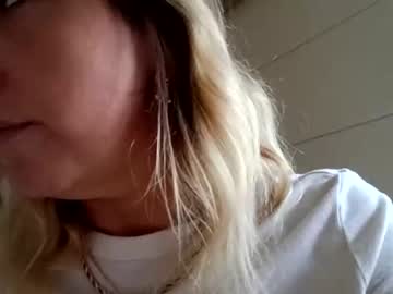 nickiewells23 sex webcam