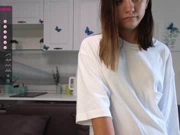 girl karalyons image #4979764