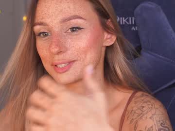 girl artease image #4794598