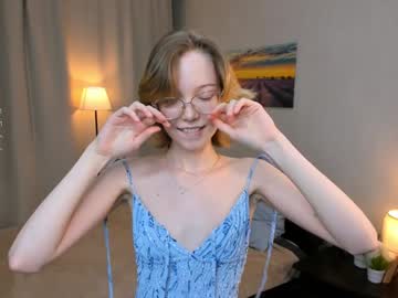 girl moirebroady image #6997000