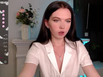 girl small_blondee image #2584305