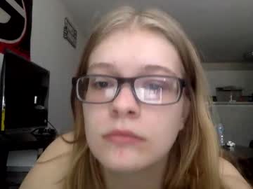 girl blondiebae1 image #7019782