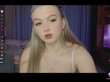 girl small_blondee image #16267