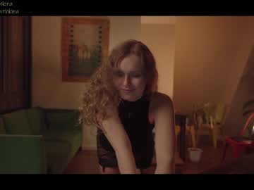 girl chillwithkira image #1322574