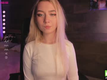 girl yolandabertha image #3731313