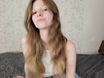 girl alainaestrada image #5525007