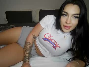 girl emjayyplays image #6363467