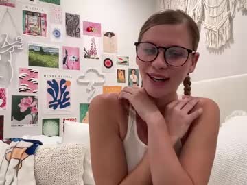 girl babykittykat444 image #6463040