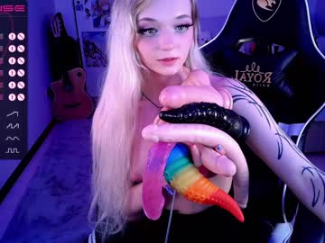 girl _b_a_n_s_h_e_e_ image #4462160