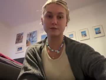 girl sarahsapling image #5463654