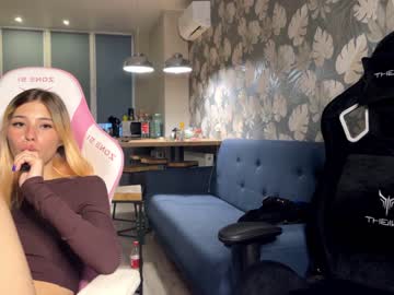 girl sarah_kurt image #4427489