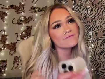 girl ari_02 image #5762656