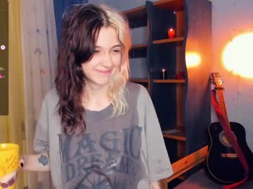 girl deliaderrick image #6384947