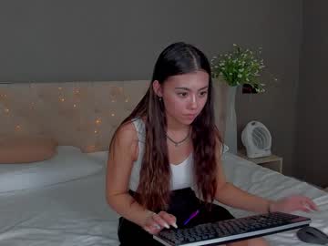 girl amely_moore image #4323652